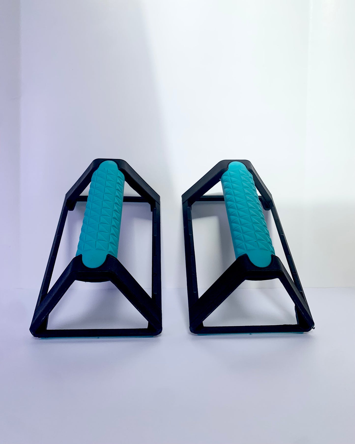 Summit Grips – Alpine Calisthenics Portable Push-Up Handles